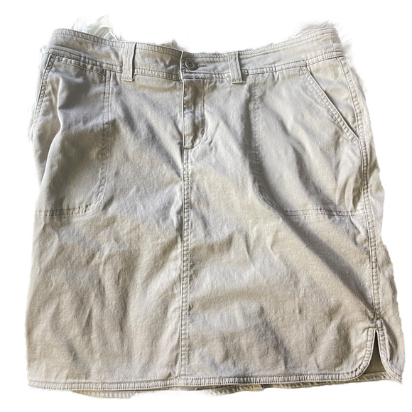 Woolrich Dove Chino Skirt Khaki Tan Active Women's Size 8 - Picture 2 of 10